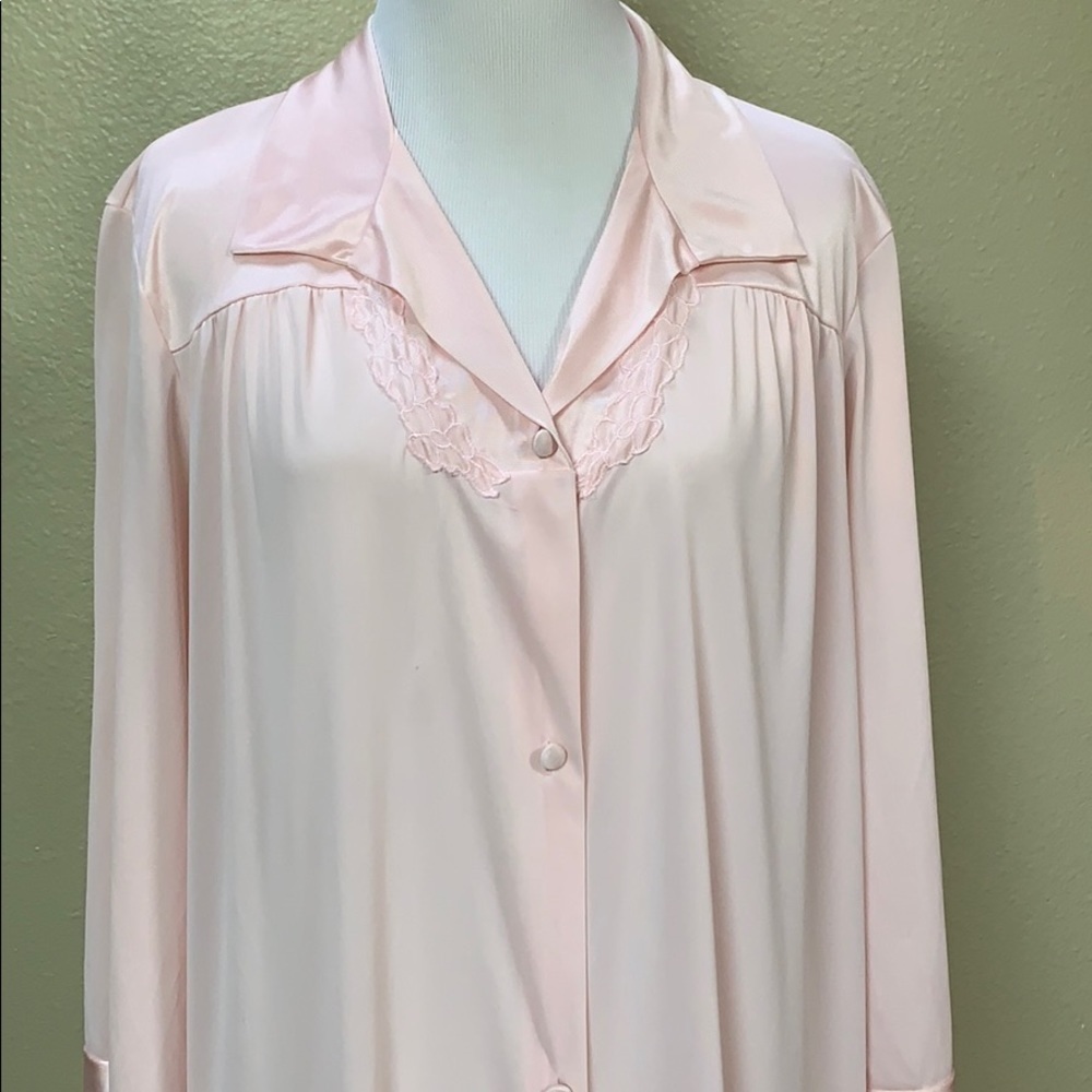 Vanity fair vintage nylon 3/4 sleeve robe